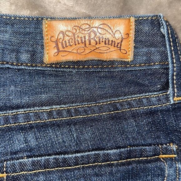 Lucky Brand 2/26 Lola Boot Cut Dark Wash Embroidered Back Pockets Jeans - Picture 14 of 17